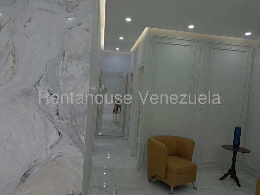 Apartamento (1 Nivel) en Alquiler en Los Chorros, Distrito Metropolitano - 19