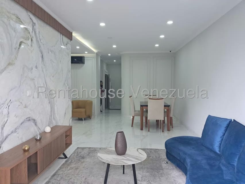 Apartamento (1 Nivel) en Alquiler en Los Chorros, Distrito Metropolitano - 21