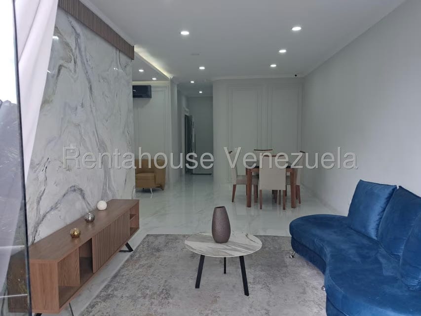 Apartamento (1 Nivel) en Alquiler en Los Chorros, Distrito Metropolitano - 22