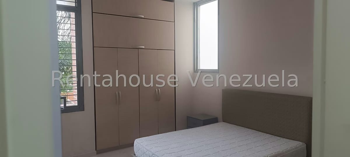 Apartamento (1 Nivel) en Alquiler en Los Chorros, Distrito Metropolitano - 29