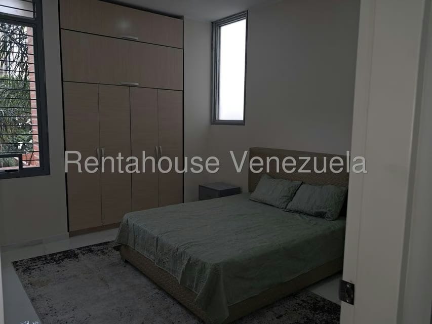 Apartamento (1 Nivel) en Alquiler en Los Chorros, Distrito Metropolitano - 30