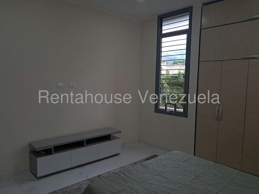 Apartamento (1 Nivel) en Alquiler en Los Chorros, Distrito Metropolitano - 31