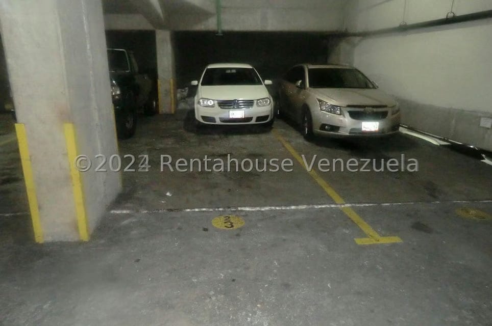 Apartamento (1 Nivel) en Alquiler en Los Chorros, Distrito Metropolitano - 43