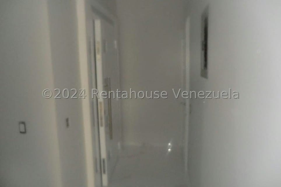 Apartamento (1 Nivel) en Alquiler en Los Chorros, Distrito Metropolitano - 6