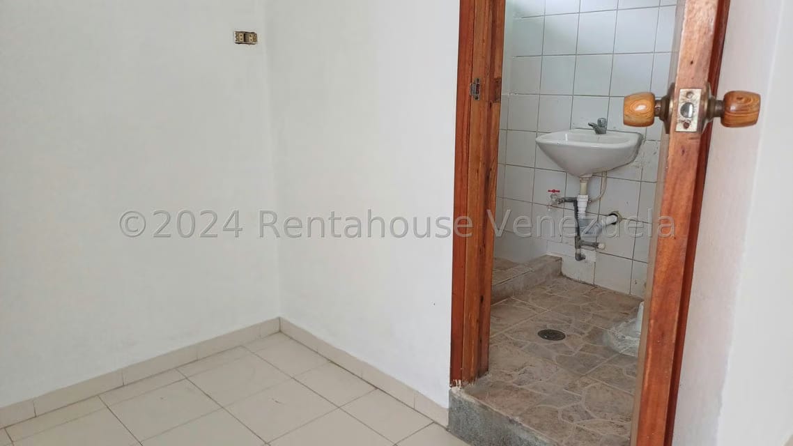 Comercial (Oficina) en Alquiler en Parroquia San Jose, Carabobo - 7
