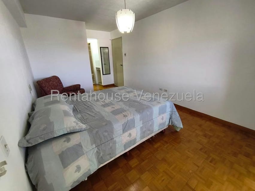 Apartamento (1 Nivel) en Alquiler en Terrazas de Santa Ines, Distrito Metropolitano - 20
