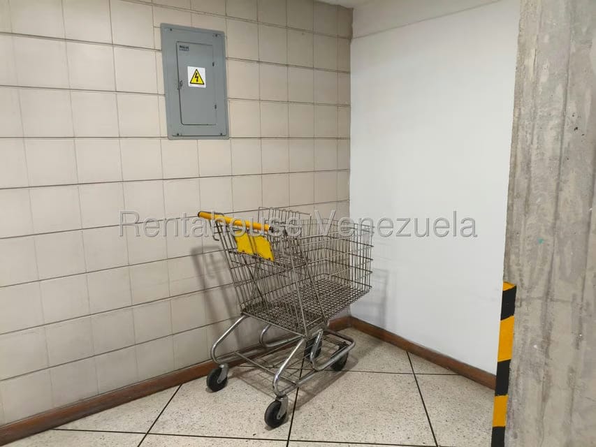 Apartamento (1 Nivel) en Alquiler en Terrazas de Santa Ines, Distrito Metropolitano - 40