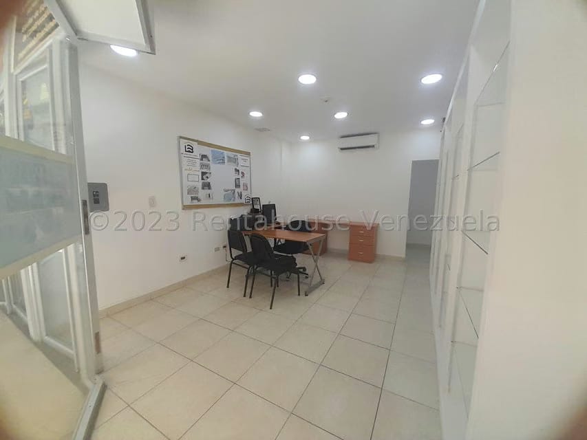 Comercial (Local Comercial) en Venta en La Piedad Norte, Lara - 2