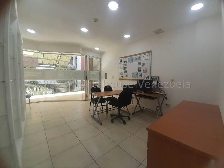 Comercial (Local Comercial) en Venta en La Piedad Norte, Lara - 11