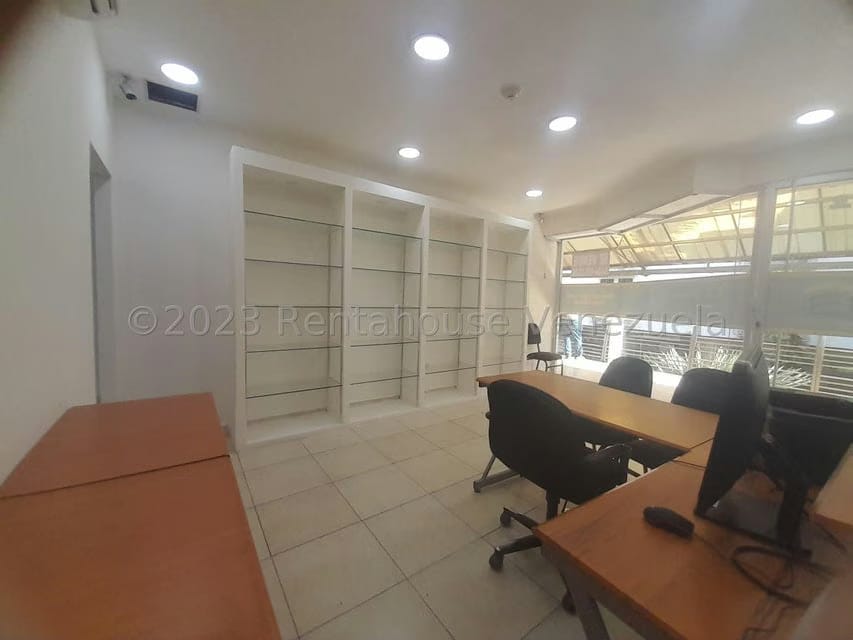 Comercial (Local Comercial) en Venta en La Piedad Norte, Lara - 13