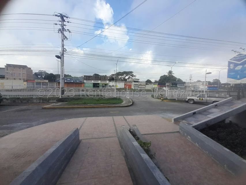 Comercial (Local Comercial) en Venta en La Piedad Norte, Lara - 21