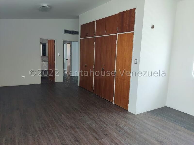 Casa (Duplex) en Venta en Guataparo Country Club, Carabobo - 35