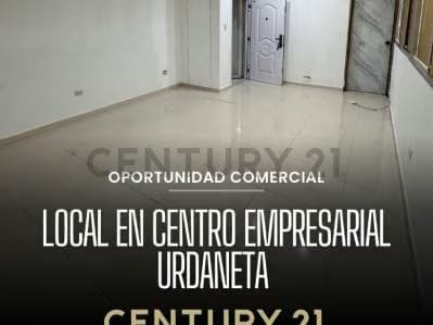 Oficina amplia en 3er piso *con ascensor* En venta