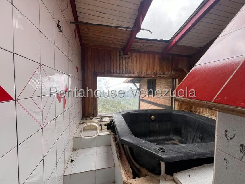 Casa (1 Nivel) en Venta en El Junquito, Distrito Metropolitano - 24
