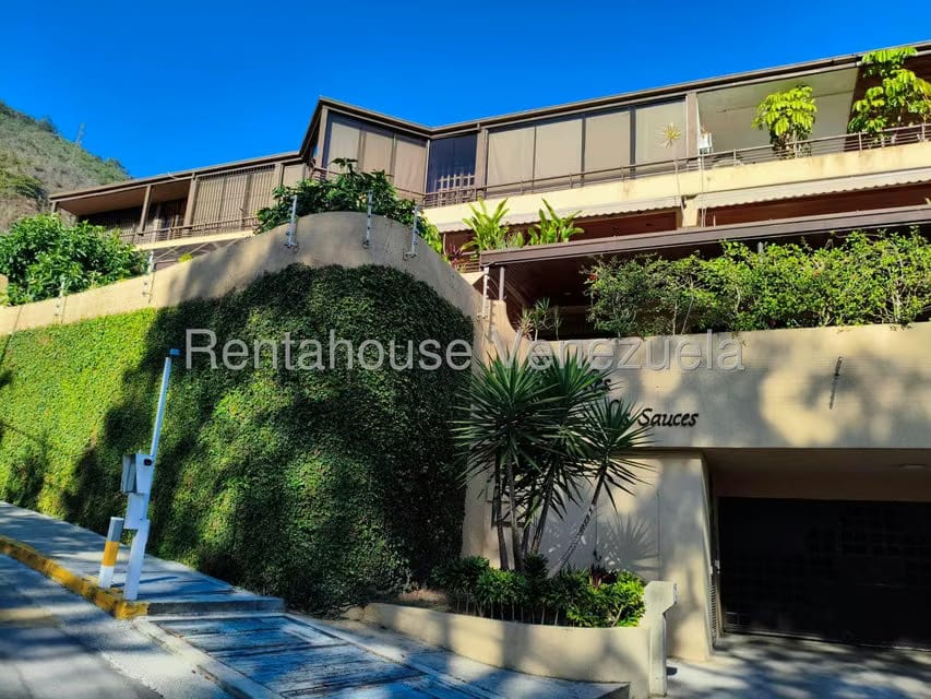 Apartamento (1 Nivel) en Alquiler en Los Palos Grandes, Distrito Metropolitano