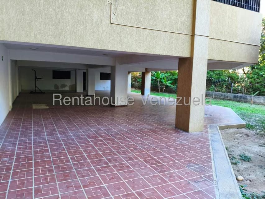 Apartamento (1 Nivel) en Alquiler en Los Palos Grandes, Distrito Metropolitano - 56