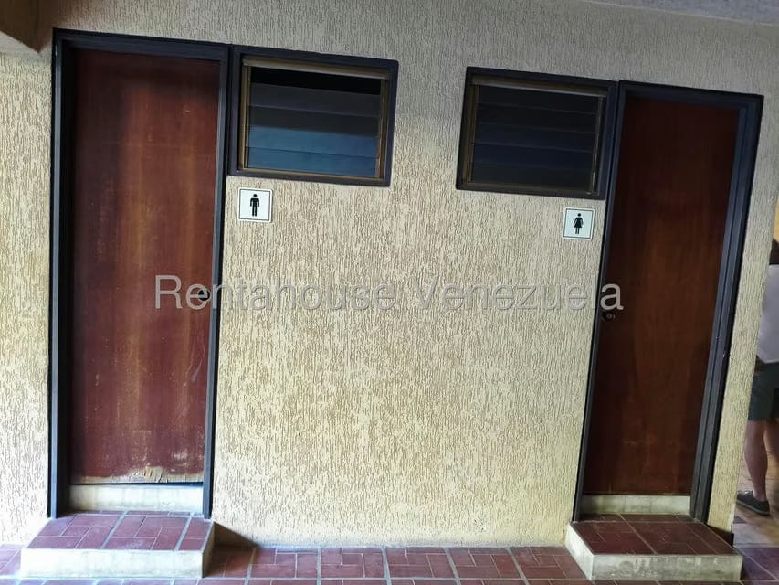 Apartamento (1 Nivel) en Alquiler en Los Palos Grandes, Distrito Metropolitano - 58