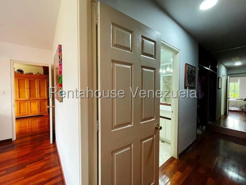 Apartamento (Multiples Niveles) en Venta en La Union, Distrito Metropolitano - 43