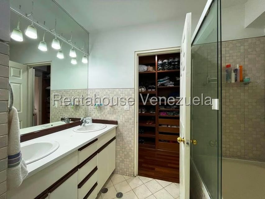 Apartamento (Multiples Niveles) en Venta en La Union, Distrito Metropolitano - 47