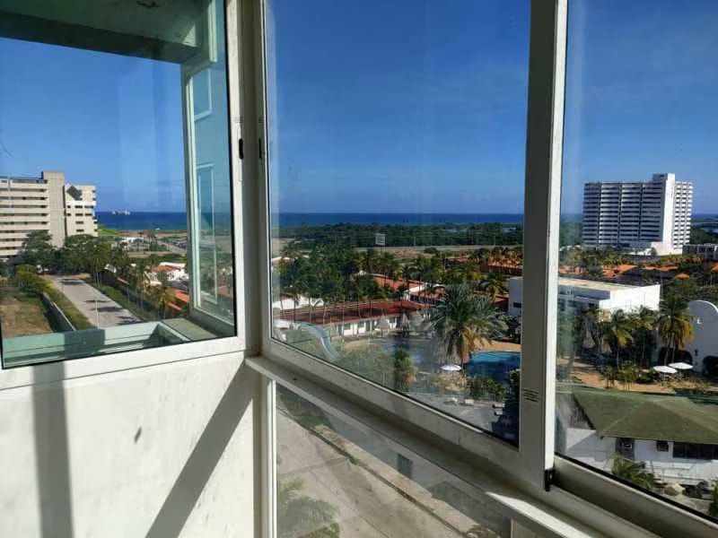 Apartamento de 51 mts Urb. Dumar - 10