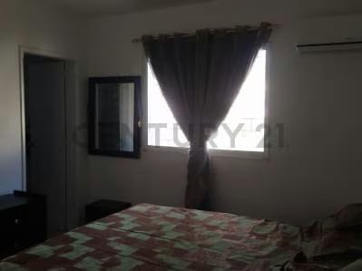 En Venta Casa con local comercial en Urb La Floresta en Avenida principal - 8