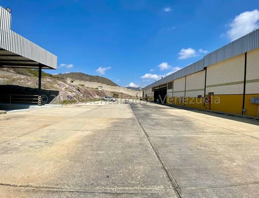 Comercial (Galpon - Deposito) en Venta en Zona Industrial 2, Lara - 5