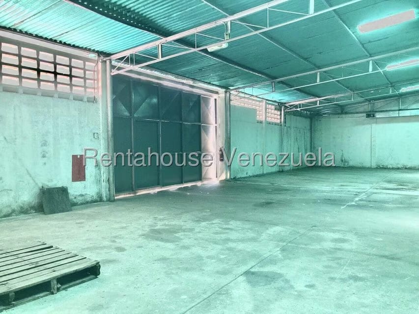 Comercial (Galpon - Deposito) en Alquiler en El Milagro Norte, Zulia - 2