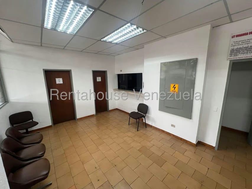 Comercial (Galpon - Deposito) en Alquiler en El Tambor, Miranda - 12
