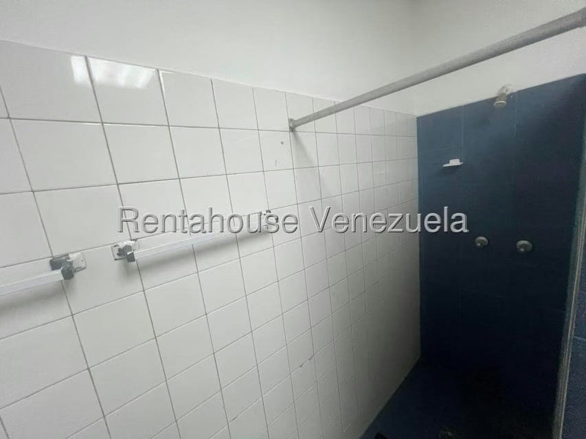 Comercial (Galpon - Deposito) en Alquiler en El Tambor, Miranda - 14