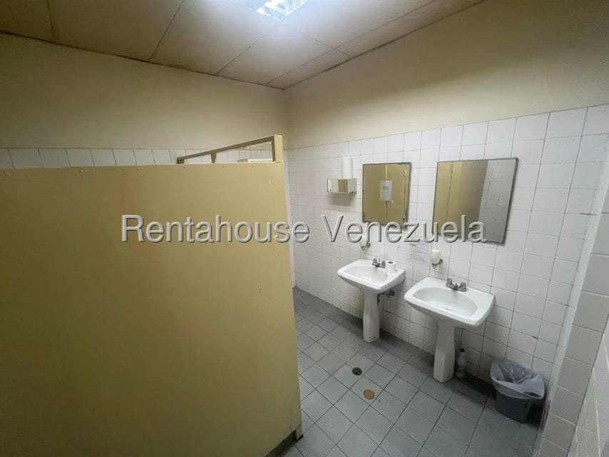 Comercial (Galpon - Deposito) en Alquiler en El Tambor, Miranda - 17