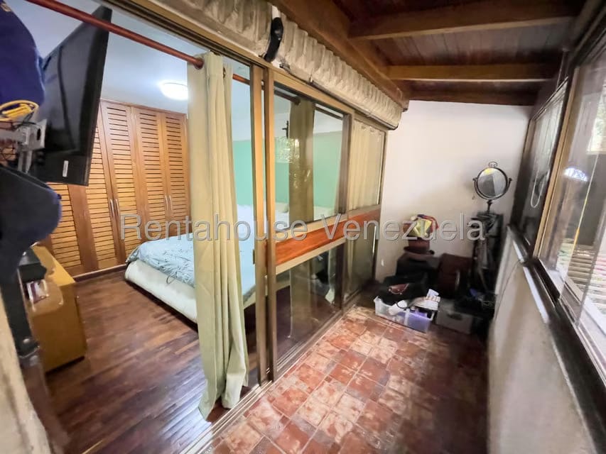 Apartamento (1 Nivel) en Venta en La Florida, Distrito Metropolitano - 12