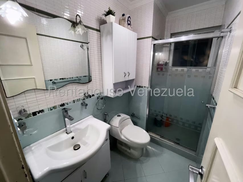 Apartamento (1 Nivel) en Venta en La Florida, Distrito Metropolitano - 20
