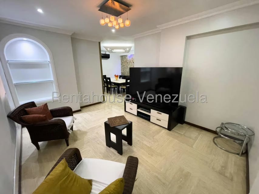 Apartamento (1 Nivel) en Venta en La Florida, Distrito Metropolitano - 5