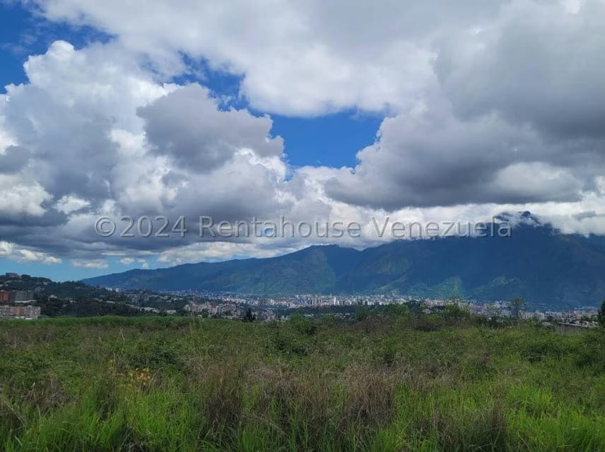 Terreno (Residencial) en Venta en Solar del Hatillo, Distrito Metropolitano - 4