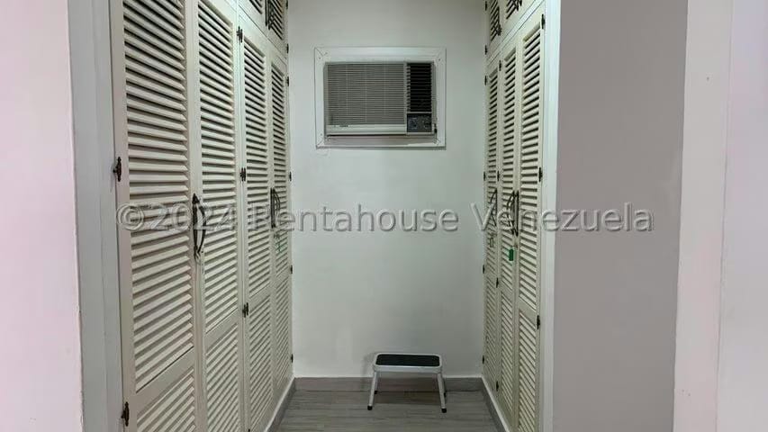 Casa (Duplex) en Venta en Cumbres de Curumo, Distrito Metropolitano - 21