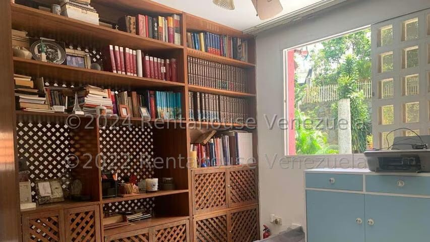 Casa (Duplex) en Venta en Cumbres de Curumo, Distrito Metropolitano - 26