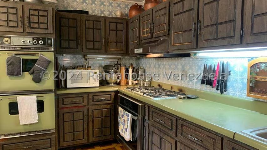 Casa (Duplex) en Venta en Cumbres de Curumo, Distrito Metropolitano - 10