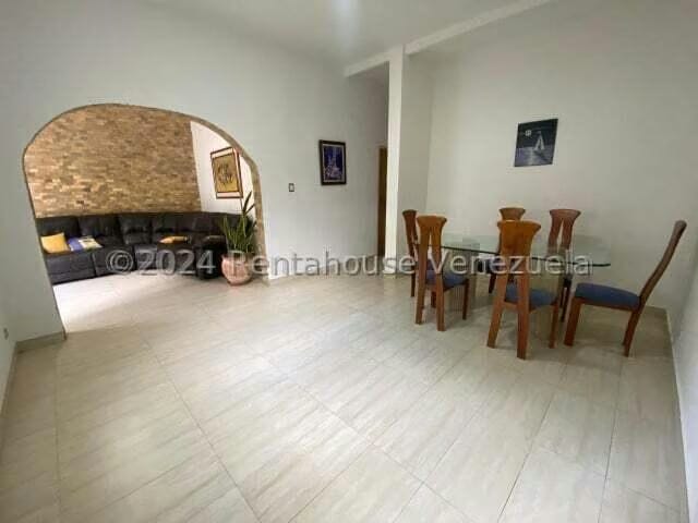 Casa (1 Nivel) en Venta en Los Palos Grandes, Distrito Metropolitano - 30