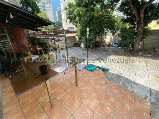Casa (1 Nivel) en Venta en Los Palos Grandes, Distrito Metropolitano - 10