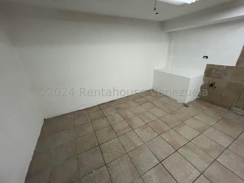 Comercial (Local Comercial) en Venta en Chuao, Distrito Metropolitano - 11