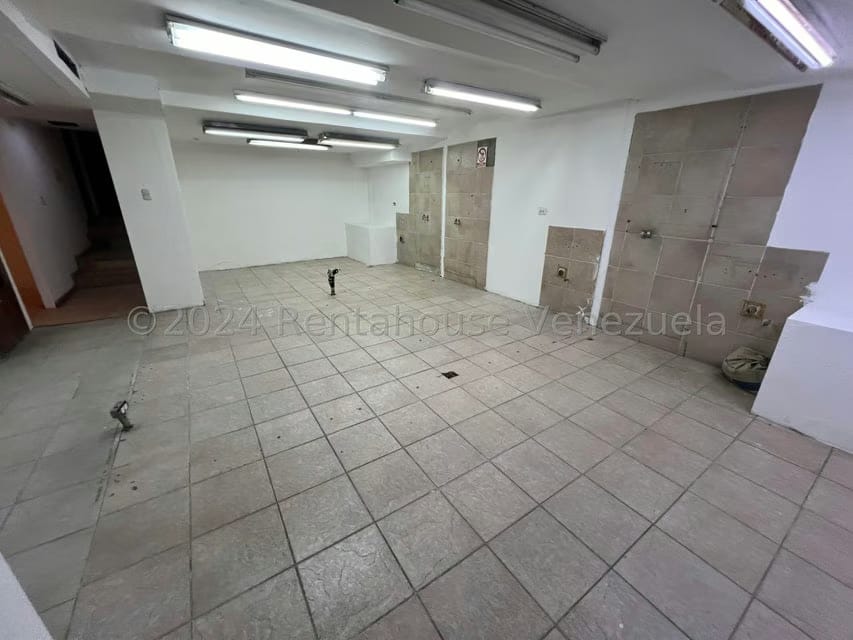 Comercial (Local Comercial) en Venta en Chuao, Distrito Metropolitano - 12