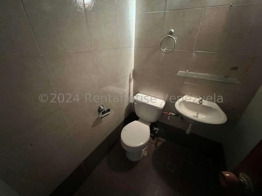 Comercial (Local Comercial) en Venta en Chuao, Distrito Metropolitano - 19