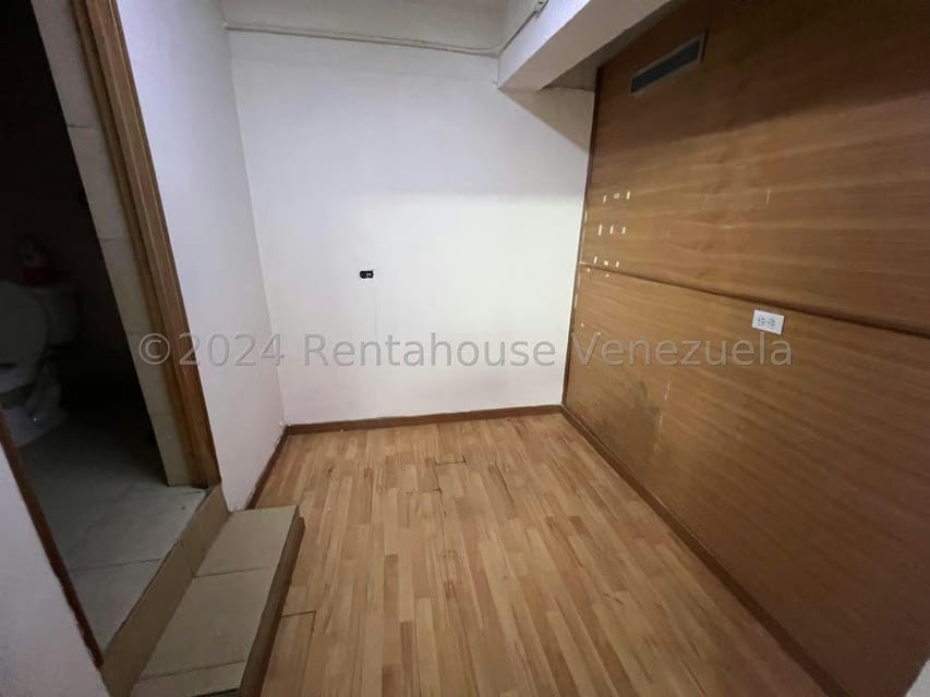 Comercial (Local Comercial) en Venta en Chuao, Distrito Metropolitano - 25