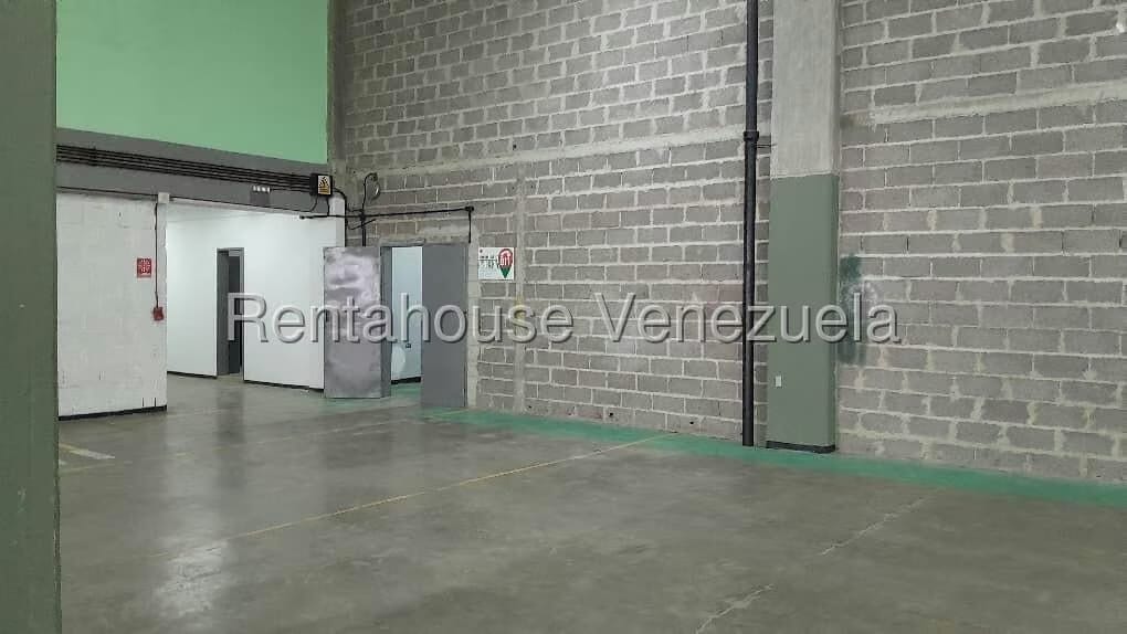 Comercial (Local Comercial) en Alquiler en Los Naranjos, Miranda - 3