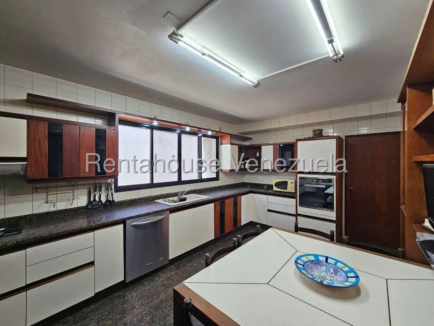 Casa (Multipes Niveles) en Venta en Cumbres de Curumo, Distrito Metropolitano - 20