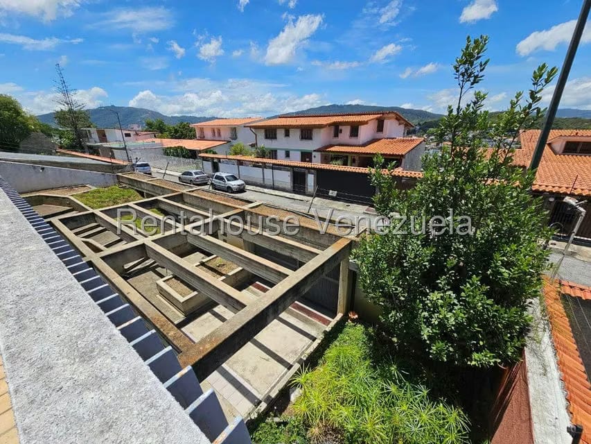 Casa (Multipes Niveles) en Venta en Cumbres de Curumo, Distrito Metropolitano - 44