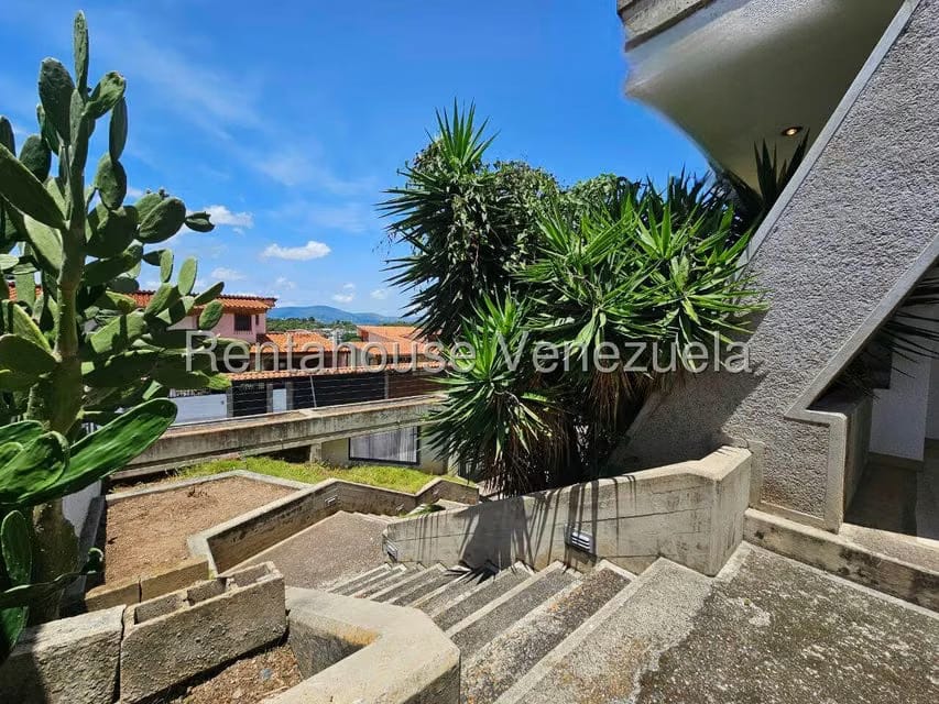 Casa (Multipes Niveles) en Venta en Cumbres de Curumo, Distrito Metropolitano - 6