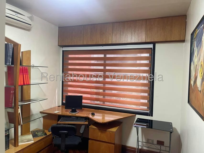 Apartamento (1 Nivel) en Alquiler en El Rosal, Distrito Metropolitano - 19