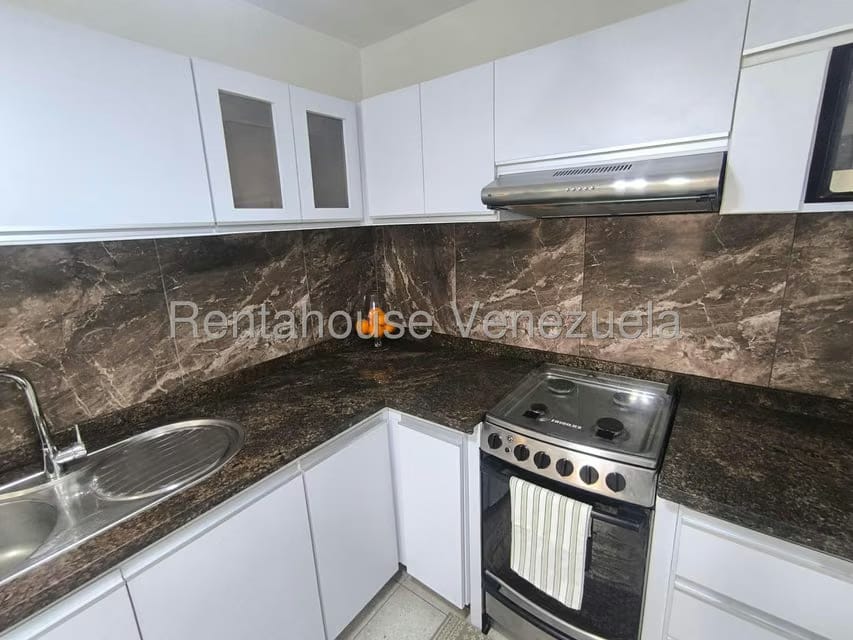 Apartamento (1 Nivel) en Venta en Avenida Bolivar Norte, Carabobo - 16