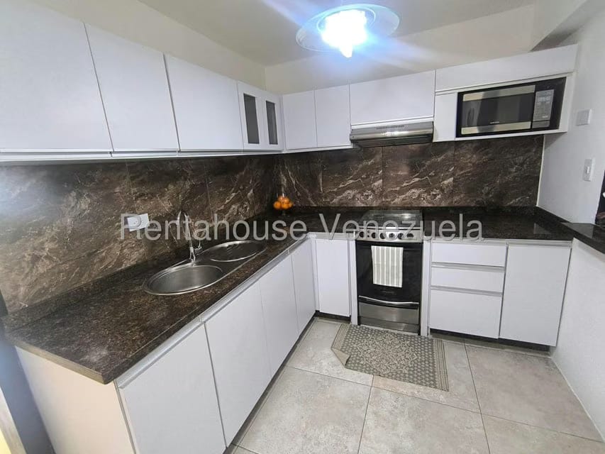 Apartamento (1 Nivel) en Venta en Avenida Bolivar Norte, Carabobo - 23